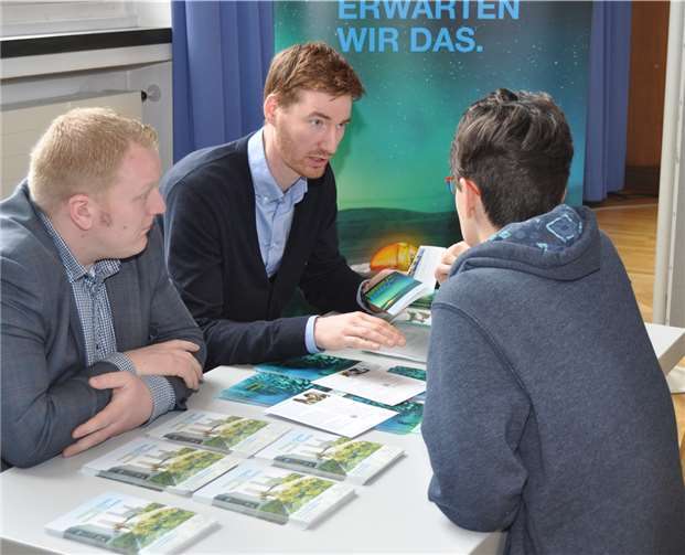 Den Schülerinnen und Schülern boten sich viele Chancen und individuelle Beratung.AA Bonn