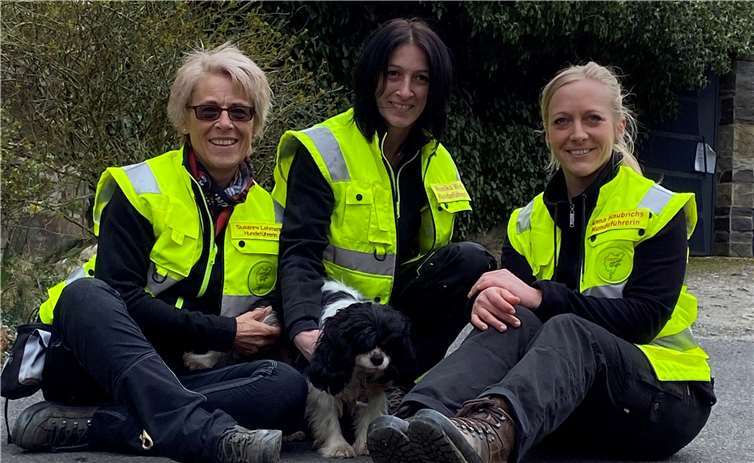 Den Suchtrupp zog es dieses Mal zur Burg Kreuzberg. Fotos: privat