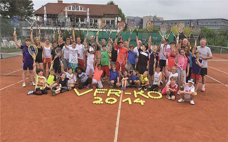 Den Teilnehmerinnen und Teilnehmern war die Freude am Tennis anzusehen. privat
