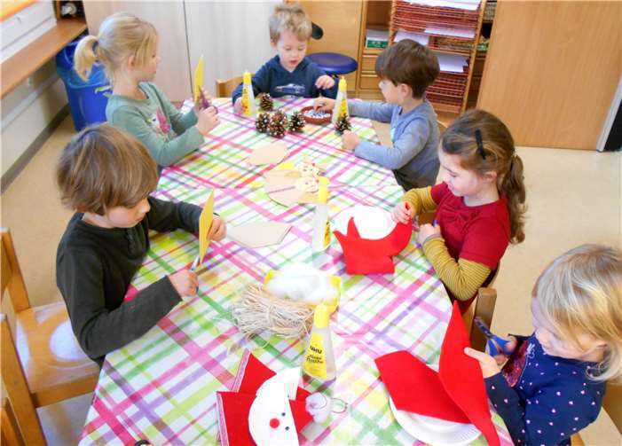 Den Weihnachtsbaumschmuck haben dieses Jahr die Kinder der Werthhovener Kita gebastelt.Foto: Kita Maulwurfshügel Werthhoven