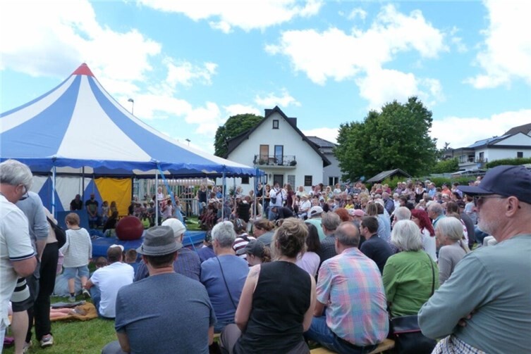 Den Zuschauern wurde im Zirkuszelt eine tolle Show geboten.
