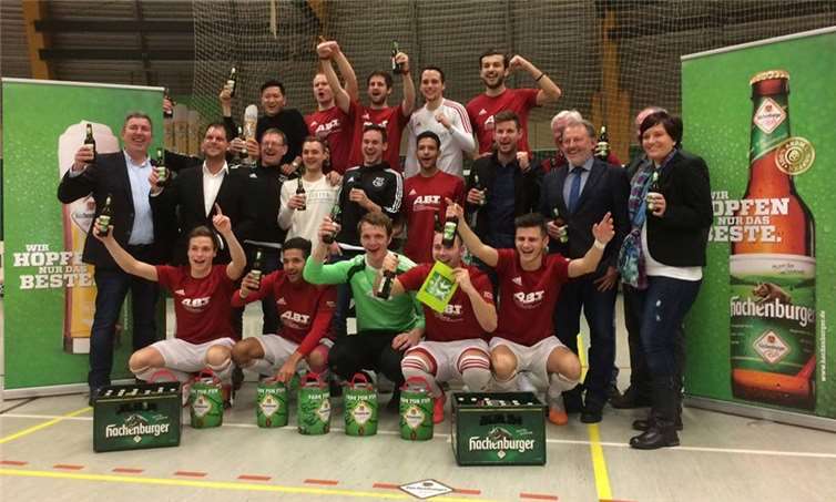 Den ersten Eintrag in die Siegerliste des Hachenburger PILS-CUP schafften am vergangenen Wochenende die Sportfreunde aus Eisbachtal. Sportfreunde Eisbachtal