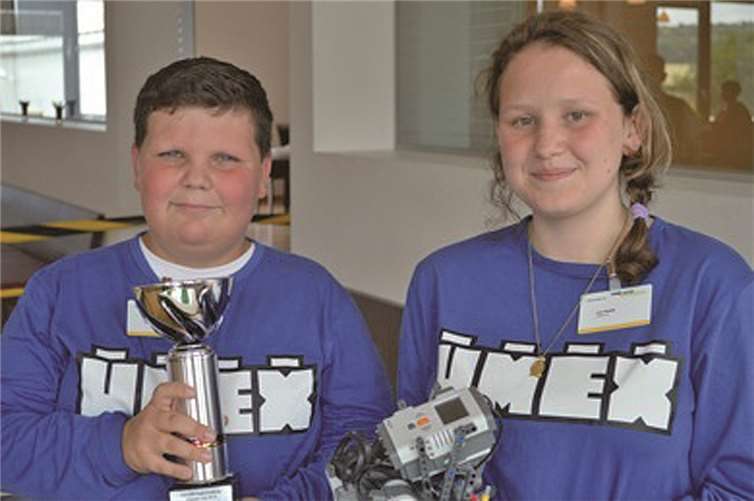 Den ersten Preis errangen Danny Parroche und Lea Haldik vom Team UMEX II. privat