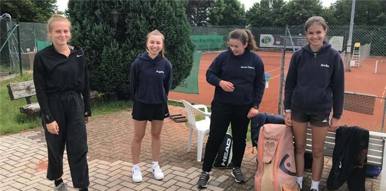 Den ersten Sieg holten die U 18er Mädels am Samstag auswärts gegen den TC Bad Marienberg mit 10:4 Punkten.Quelle: BTV81