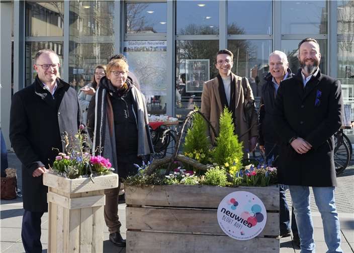 Den ganzen Sommer über verführen jeden Samstag kleinere und größere Highlights in der Innenstadt Neuwieds zum Einkaufsbummel. Zum Auftakt wird am 19. März eine Modenschau auf dem Luisenplatz veranstaltet.