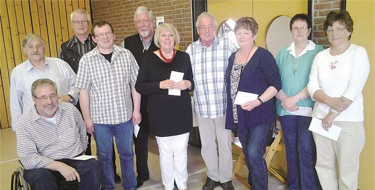 Den langjährigen Mitgliedern des Verbands wurde für Ihre Zugehörigkeit gedankt.privat