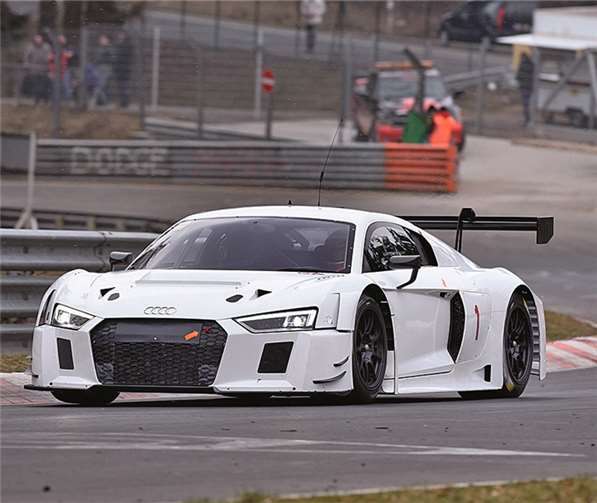 Den neuen Audi R8 LMS konnten die Fans erstmals auf der Rennstrecke bewundern.