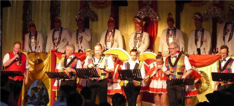 Den traditonellen krönenden Abschluss bildeten die ECV-Hofsänger.