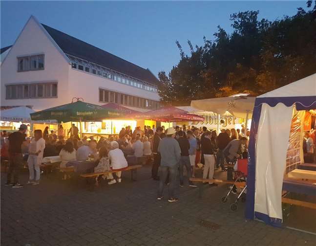 Den zahlreichen Besuchern wurde eine bunte Mischung für jeden Geschmack geboten.