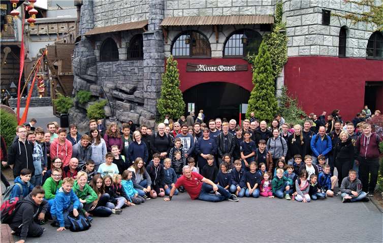 Der 12. Aktionstag der Jugendfeuerwehr Mayen-Koblenz führte ins Phantasialand. privat