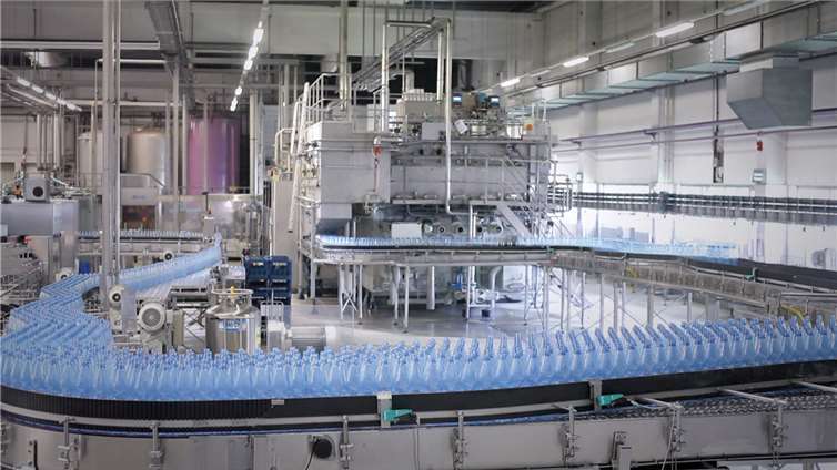 Der 1909 gegründete Mineralbrunnen gehört heute mit rund 100 Millionen Füllungen pro Jahr zu den führenden Mineralwasserbrunnen in Deutschland. Fotos: BROHLER Mineral- und Heilbrunnen GmbH