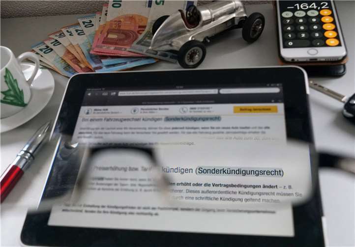 Der 30. November ist vorbei: Kann man seine Kfz - Versicherung trotzdem kündigen? Ja, wenn das Sonderkündigungsrecht greift.HUK COBURG
