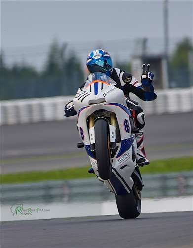 Der 30-jährige Marco Weis hat im Motorsport ein Hobby gefunden, das er mit Ehrgeiz verfolgt.