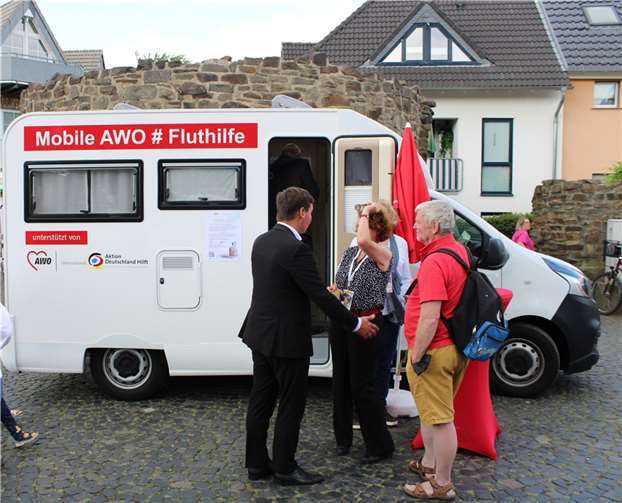 Der AWO-Kreisverband Bonn/Rhein-Sieg war mit dem AWO-Fluthilfe-Mobil vor Ort.