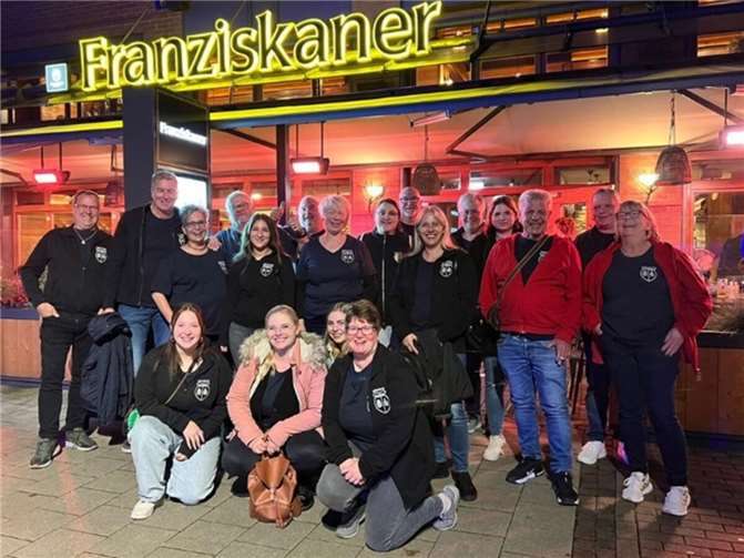 Überraschungsziele auf der Vereinstour Der Abend wurde gemütlich ausgeklungen.
