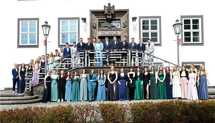 Der Abiturjahrgang des Erich-Klausener-Gymnasium Adenau. Foto: Dreschers