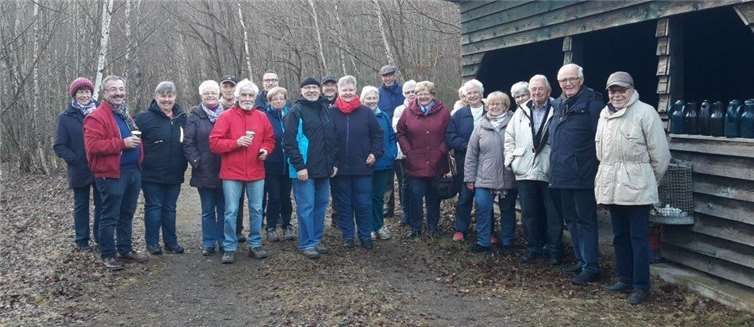 Der Abschluss wurde bei Leckereien, Glühwein und Punsch hinter der Schutzhütte hinter dem Waldsee verbracht. Privat