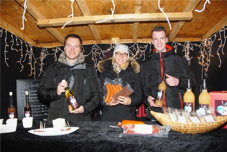 Der Agraringenieur und Hobbylandwirt André Müller aus Kausen hatte Kostproben seiner Apfelprodukte und Fleischwaren seiner Westerwälder Highland-Rinder mitgebracht.