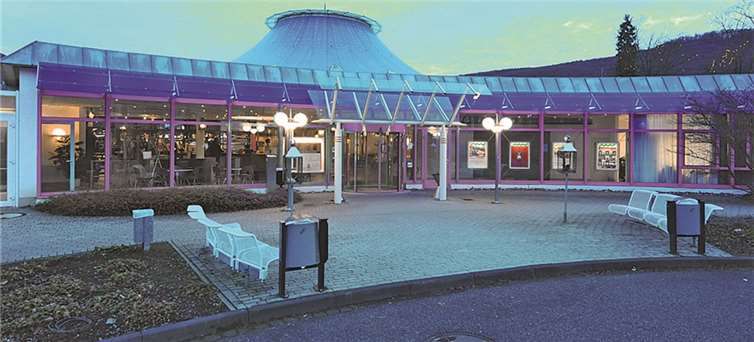 Der „Ahr-Thermen Poker“ geht weiter. Nach der temporären Schließung der Thermen werden neue Verhandlungen zwischen Stadt und AGBN zur Zukunft der Therme erwartet.