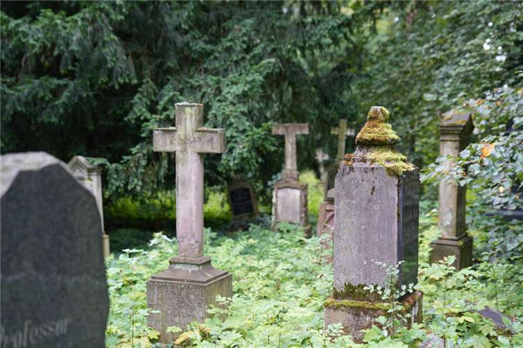 Der Alte Friedhof bietet einen spannenden Einblick in Neuwieds Stadtgeschichte.Foto: Felix Banaski 
