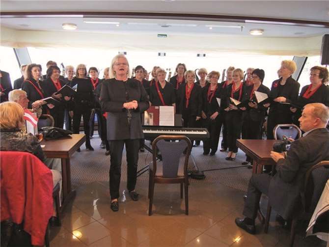 Der Andernach Frauenchor „Singiora“, unter Leitung von Barbara Butz, sorgte für Unterhaltung.