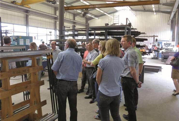 Der Arbeitskreis Schule-Wirtschaft freute sich über eine informative Betriebsführung.privat