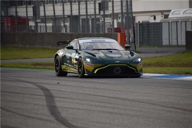 Der Aston Martin Vantage GT4 von Dörr Motorsport.  Fotos: Storm Photography