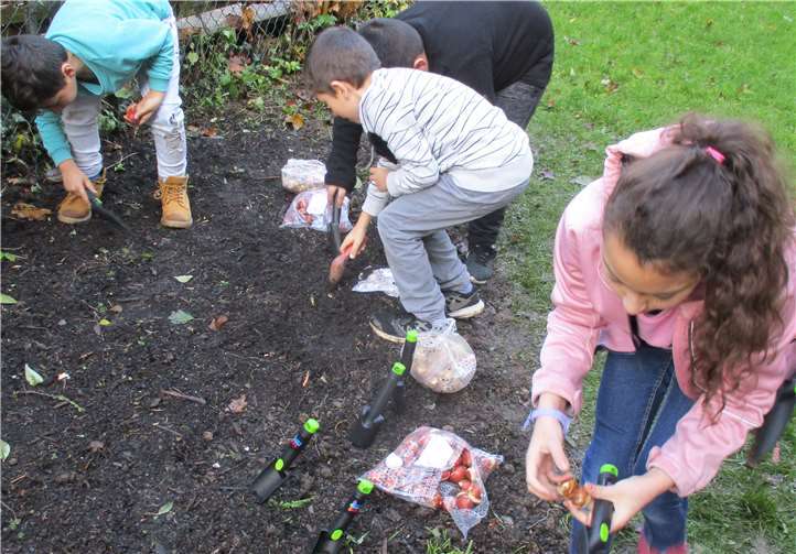 Der Aufenthalt in der Natur wirkt sich positiv auf die Entwicklung der Kinder aus. Foto: privat