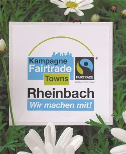 Der Aufkleber der Aktion: „Fairtrade-Town Rheinbach - wir machen mit!“  Privat