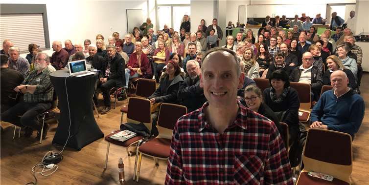 Der Auftakt in die neue Veranstaltungssaison startete mit stolzen 120 interessierten BesucherInnen.Foto: privat