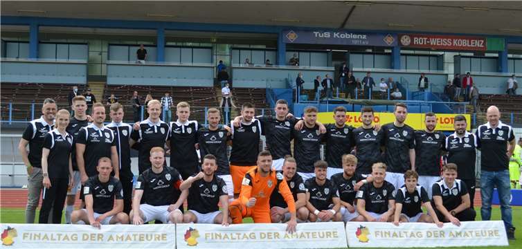 Der Auftritt der Spieler zeugte von Kampfesmut und Einsatzbereitschaft - trotz des Ergebnis' konnten sie sehr stolz auf sich sein. Fotos: VfB Linz