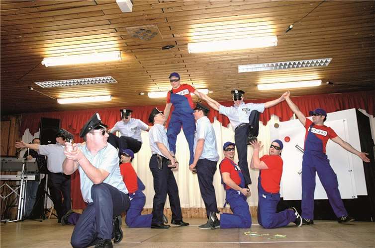 Der Auftritt des Männerballetts war Finale und Höhepunkt der Sitzung. privat