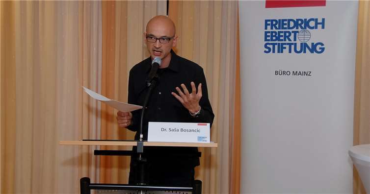 Der Augsburger Sozialwissenschaftler Dr. Sasa Bosancic.