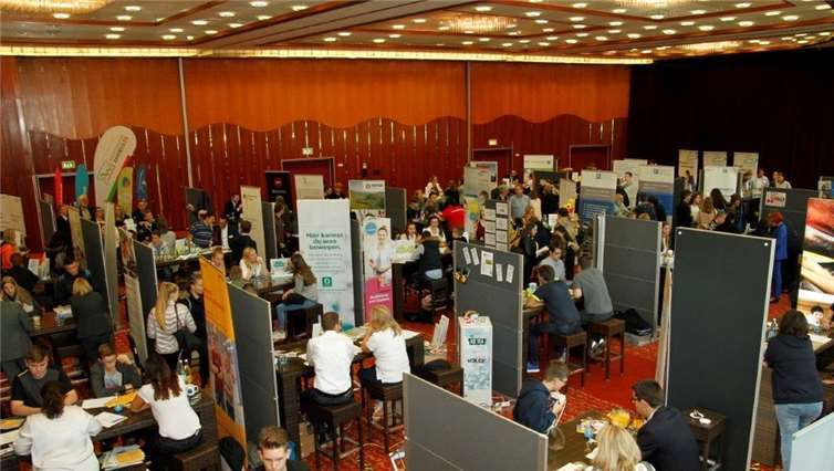 Der Ausbildungstag bringt jedes Jahr Schüler und Unternehmen zusammen. Foto: Kreisverwaltung Ahrweiler