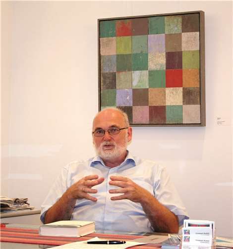 Der Autor sorgte mit seinen Ausführungen für einen ebenso unterhaltsamen wie nachdenklichen Abend.HG