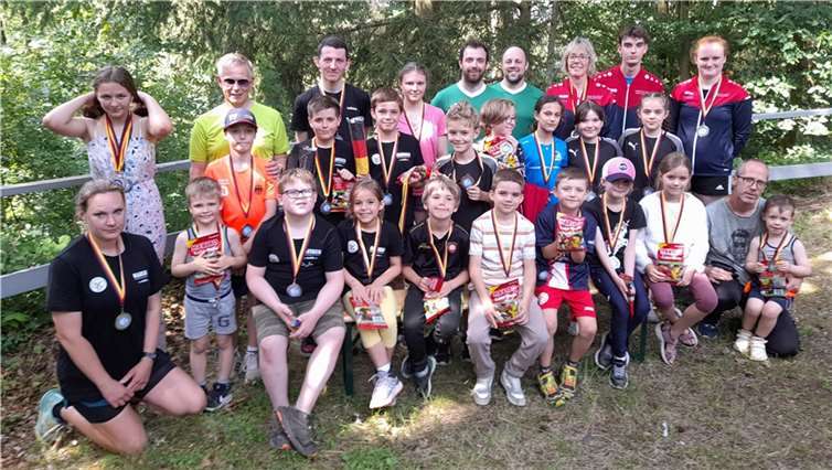 Der BSC Adenau veranstaltete seinen 36. Sommerbiathlon, der zugleich der 3. Lauf zum Rheinland-Cup des Rheinischen Schützenbundes war. Insgesamt kamen über 60 Sportler aus Lindlar, Raubach, Kell, Beuel, Dortmund, Heimerzheim und Neuss-Reuschenberg. Auch der BSC stellte ein großes Starterfeld. Foto: privat