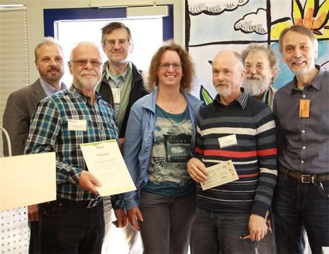 Der BUND-Kreisvorsitzende Reinhard van Ooyen (2.v.l.), Landesvorsitzender Holger Schindler (l.). sowie der BUND-Regionalbeauftragte Egbert Bialk (r.). Jutta Schreiner / BUND Rheinland-Pfalz
