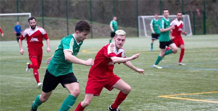 Der Bad Emser Neuzugang Steven Burdziak in seinem ersten Spiel im Einsatz.