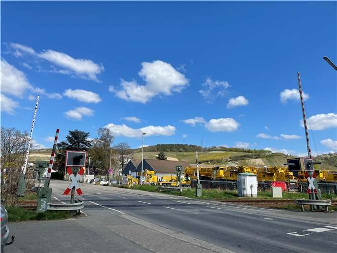 Der Bahnübergang in der Ringener Straße. Foto: ROB