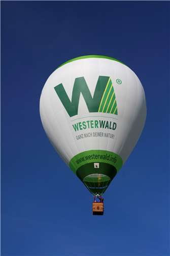 Der Ballon wirbt für die Region.