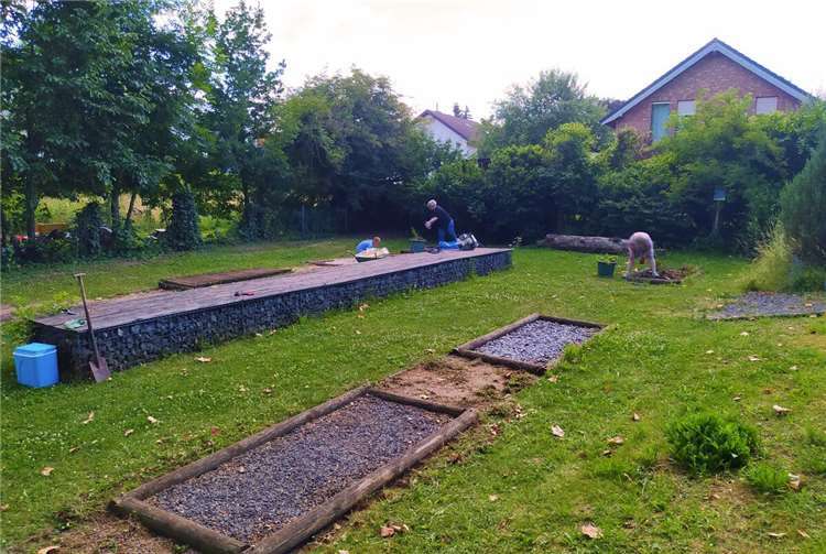 Der Barfußpfad im Stadtpark Remagen lädt dazu ein, die Natur mit allen Sinnen zu erleben.Foto: VVR