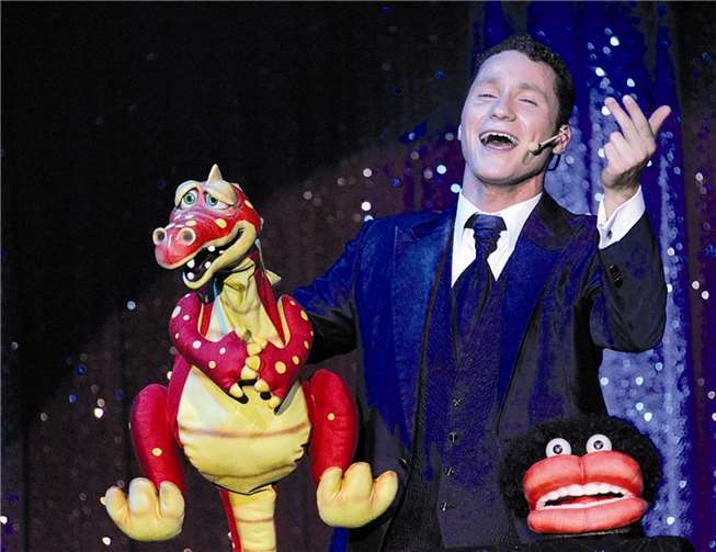 Der Bauchredner Kenneth Huesca wird u.a. für gute Unterhaltung sorgen. privat