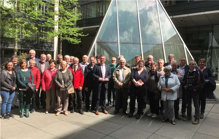 Der Bauern- und Winzerverband besuchte die Landeshauptstadt. privat