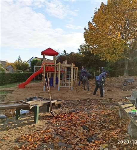 Der Bauhof Wassenach unterstützte die freiwilligen Helfer.