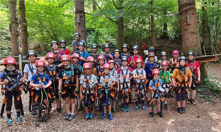 Der Besuch des Klettergartens in Bendorf-Sayn war eines der Highlights im Camp. Fotos: privat