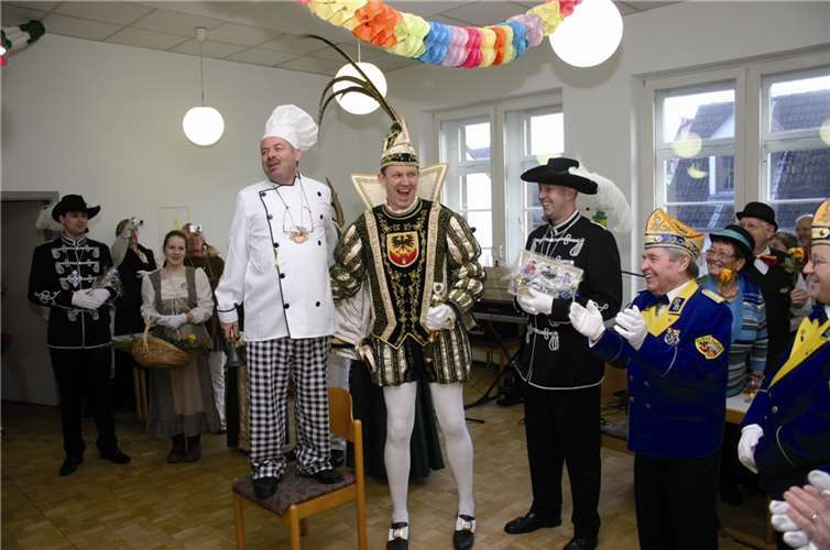 Der Besuch des Löhndorfer-Sinziger Prinzen Michael II. begeisterte natürlich so richtig. RÜ