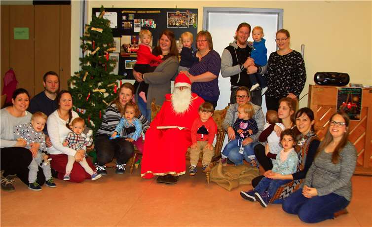 Der Besuch des Nikolaus war eine gelungene Überraschung für Kinder und Eltern. Foto: privat