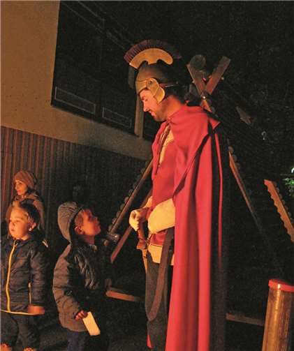 Der Besuch von Sankt Martin war für die Kinder des Kinderhauses der Höhepunkt des Tages. privat