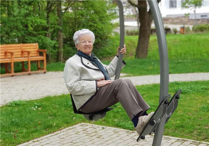 „Jeder Schritt hält fit“ Der Bewegungsparcours in Mülheim-Kärlich lädt Interessierte zur körperlichen Ertüchtigung ein. Das Angebot erfreut sich nun bereits seit über einem Jahr einer großen Beliebtheit.Fotos: KH
