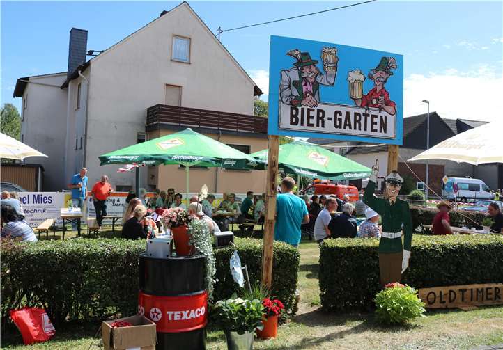 Der Biergarten bot den Gästen die Möglichkeit sich kurz auszuruhen.
